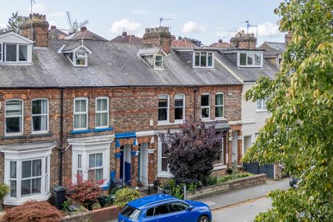 3 bedroom terraced house for sale, Poppleton Road, York