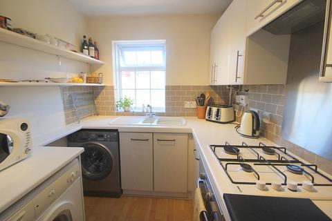 2 bedroom flat to rent, Meadow Lane, Southampton