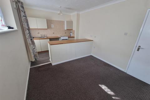 2 bedroom semi-detached bungalow for sale, Myrtle Court, Gorleston