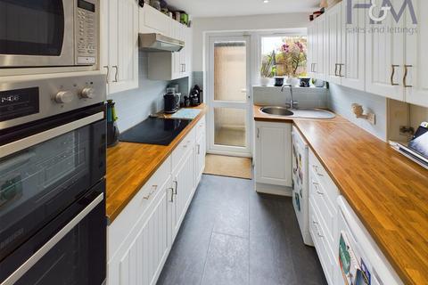 3 bedroom terraced house for sale, Burydale, Stevenage, Hertfordshire, SG2 8AT