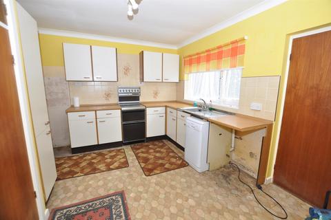 3 bedroom detached bungalow for sale, Lon Wen, St. Clears, Carmarthen