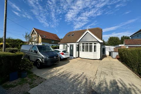 3 bedroom bungalow for sale, Wannock Lane, Eastbourne, East Sussex, BN20