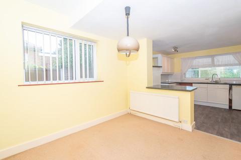 30 Kings Avenue, Newington, Ramsgate, CT12 6DL