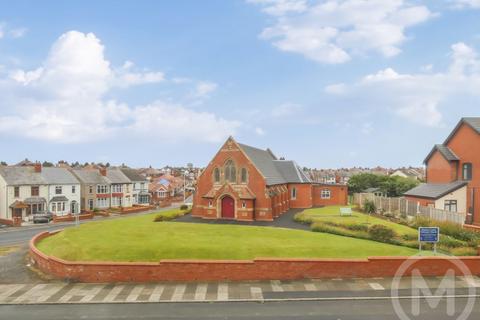 4 bedroom semi-detached house for sale, Cavendish Road, Bispham