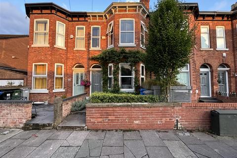 26 Beech Road, Sale, M33 2FB