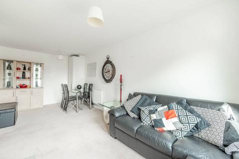 2 bedroom flat for sale, Headstone Drive, Harrow, HA1