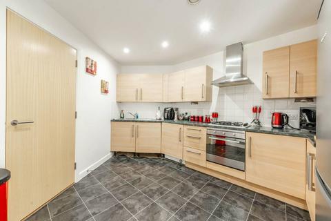 2 bedroom flat for sale, Headstone Drive, Harrow, HA1