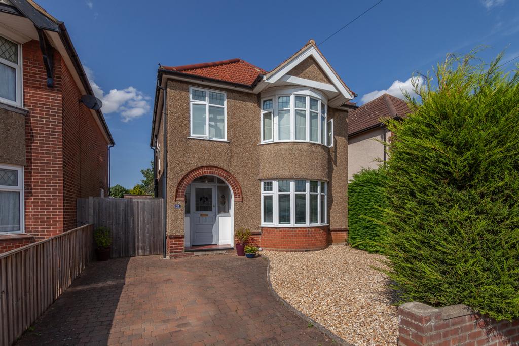 3 Bedroom Detached Family Home for Sale