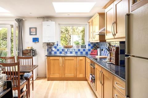 4 bedroom terraced house for sale, St. Georges Road, Richmond 13 mins walk Station
