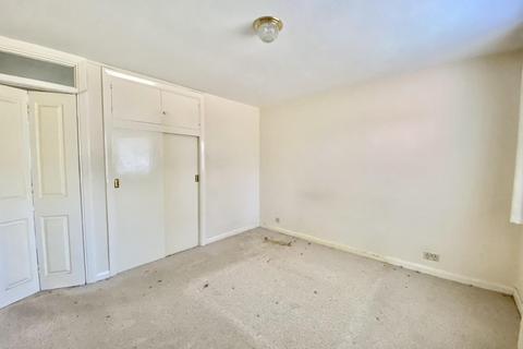 56 Compton Road, Hayes, UB3 2AZ
