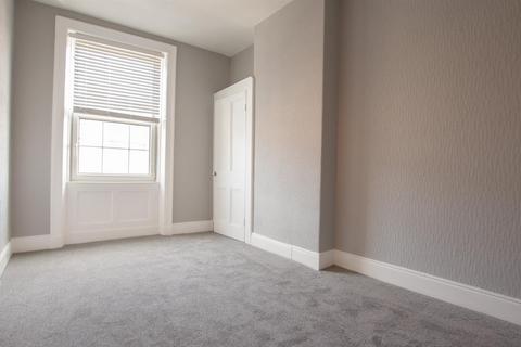 1 bedroom apartment to rent, Second Floor Flat, 2 The Crescent, York, YO24 1AW