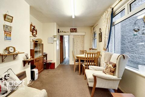 30 Cann Hall Road, London, E11 3HZ