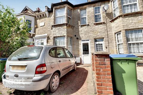 30 Cann Hall Road, London, E11 3HZ