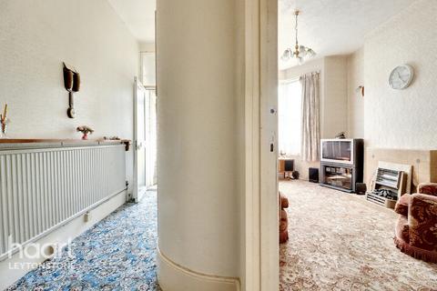 30 Cann Hall Road, London, E11 3HZ