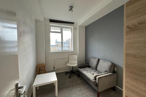 3 bedroom apartment to rent, Inwood Court, Rochester Sqaure, London, NW1 9HS