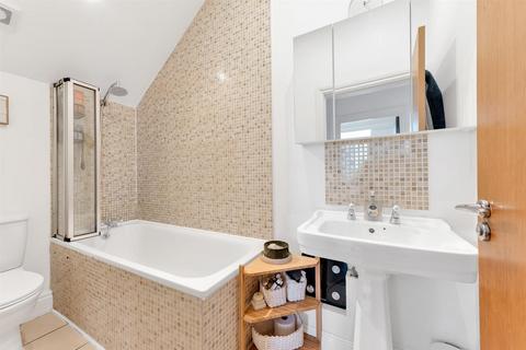 1 bedroom flat for sale, London Lane, Bromley