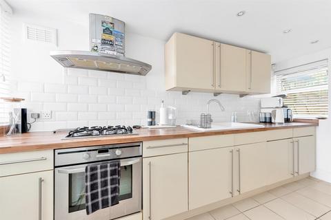 1 bedroom flat for sale, London Lane, Bromley