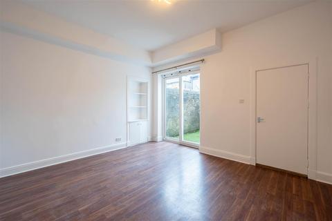 2 bedroom flat for sale, Barrack Street, Perth