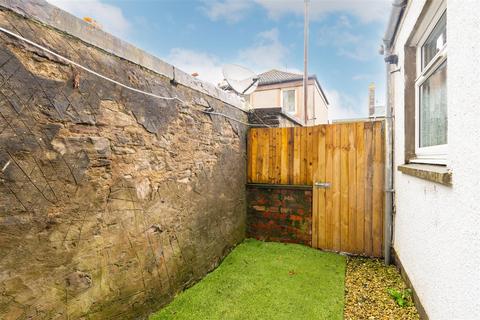 2 bedroom flat for sale, Barrack Street, Perth