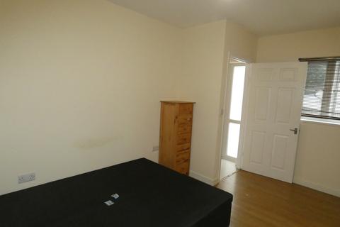 1 bedroom ground floor flat to rent, Parc Y Gelli, Foelgastell SA14