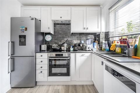 45 Dillwyn Close, London, SE26 4DE