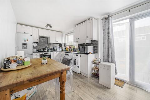 45 Dillwyn Close, London, SE26 4DE
