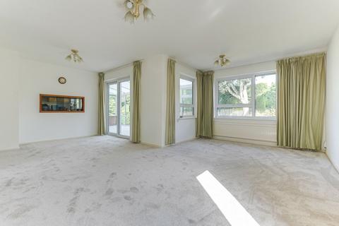 50 Aubreys, Letchworth Garden City, SG6 3TU