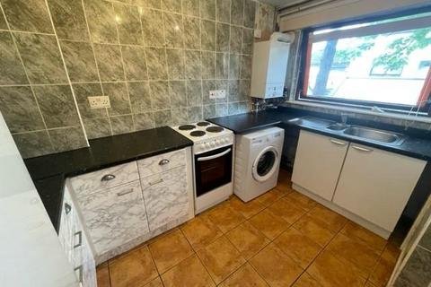 3 bedroom flat for sale, Crawley Green Road, Crawley Green, Luton, LU2