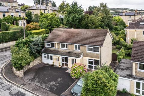 5 bedroom detached house to rent, Upper East Hayes, Bath BA1