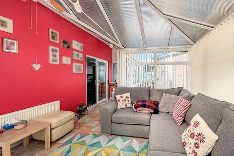 20 Wern Road, Llangollen, LL20 8DU