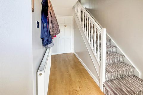 20 Wern Road, Llangollen, LL20 8DU