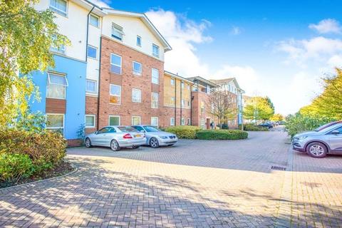 2 bedroom apartment for sale, Admiralty Close, West Drayton