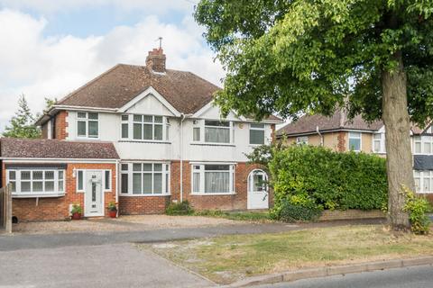 3 bedroom semi-detached house for sale, Meadway, Dunstable LU6