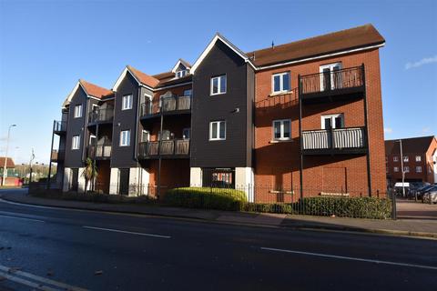 1 bedroom apartment to rent, Tylers Ride, South Woodham Ferrers