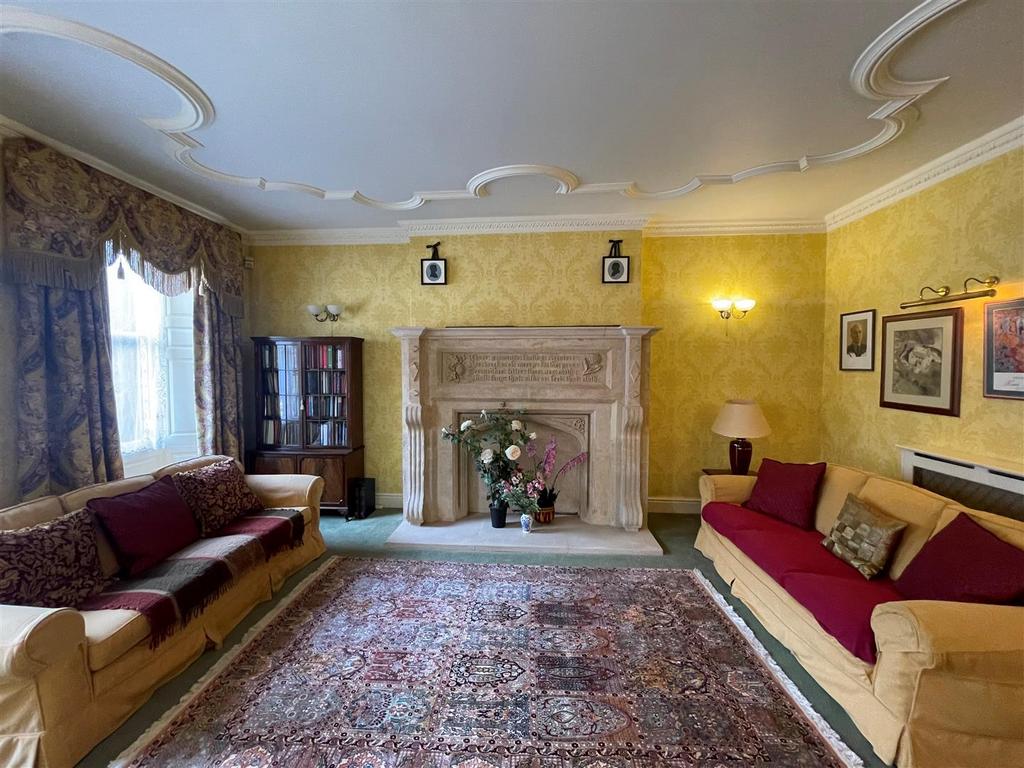 Bedroom two/drawing room