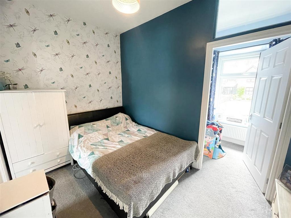 BED1.jpg