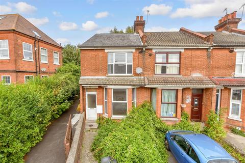 4 bedroom end of terrace house for sale, Tonbridge Road, Maidstone, Kent