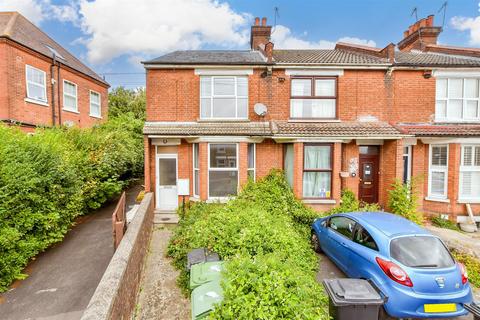 4 bedroom end of terrace house for sale, Tonbridge Road, Maidstone, Kent