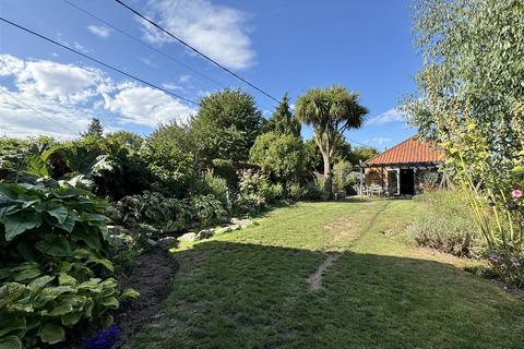 4 bedroom detached house for sale, Mill Lane, Chelmondiston