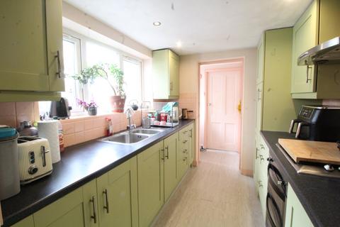 2 bedroom cottage for sale, Elmers Road, Woodside Green, London, SE25