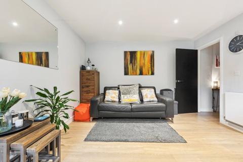 Flat 27, Lincoln House Brookfield Road, Wooburn Green, High Wycombe, HP10 0QA