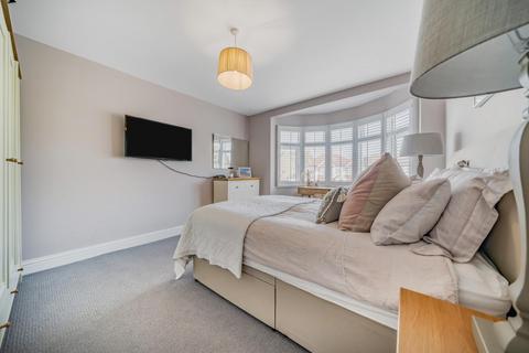 163 Grand Drive, Raynes Park, London, SW20 9NA