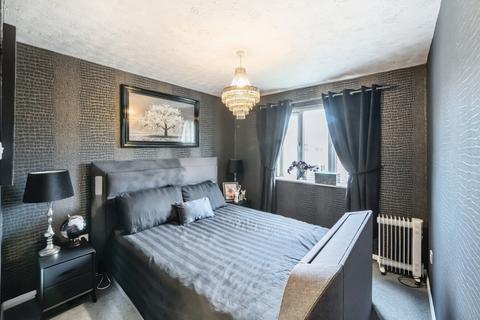 24 Peterhouse Road, Grimsby, DN34 5UX