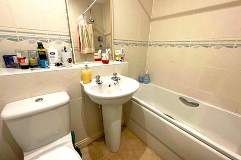 41 Riding Close, Sale, M33 2ZP