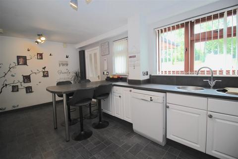 3 bedroom terraced house for sale, Manby Road, Birmingham B35