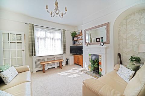 2 bedroom terraced house for sale, Poplar Road, Dorridge, B93