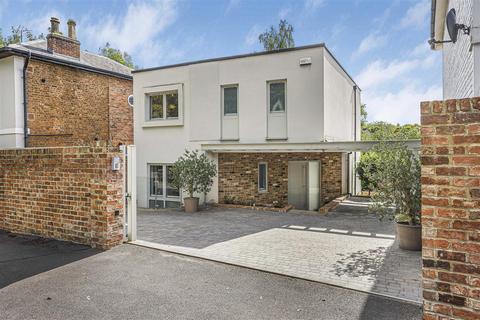 4 bedroom detached house for sale, London Road, Charlton Kings, Cheltenham