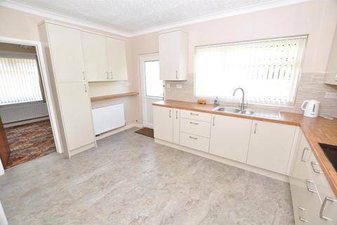 3 bedroom detached bungalow for sale, Lon Wen, St. Clears, Carmarthen