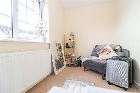 74 Valley Drive, Wrenthorpe, Wakefield, WF2 0TL