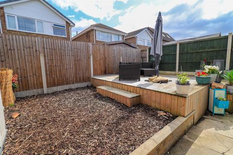 74 Valley Drive, Wrenthorpe, Wakefield, WF2 0TL